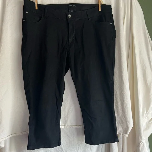 1826 Jeans Capri Jeans - Picture 1 of 8